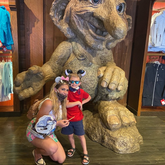 Dolce- Lilly Pulitzer/SCL/Rothy’s/Lele Sadoughi - Picture 17 of 17